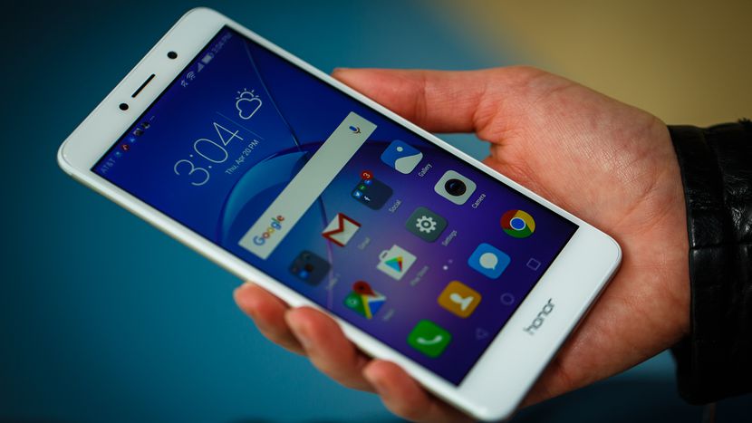Huawei Honor 6X review: This phone is no Moto G5 Plus - CNET