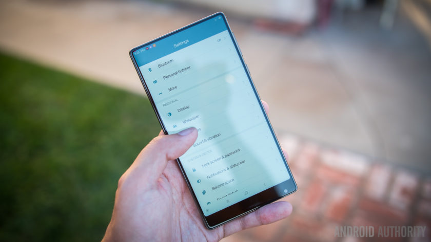 Xiaomi Mi MIX Review - all screen, almost all of the time