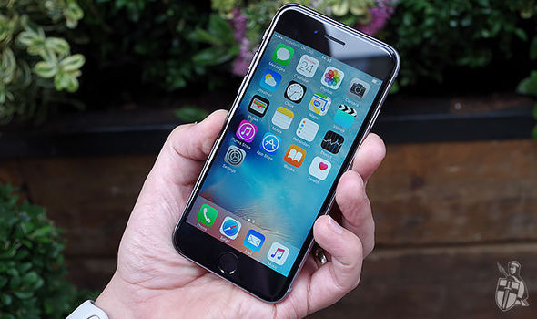 iPhone 6s Review: 3D Touch is REVOLUTIONARY, Live Photos are NOT