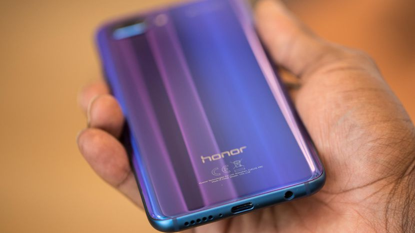 Honor 10 review: Speedy Android notch phone - CNET