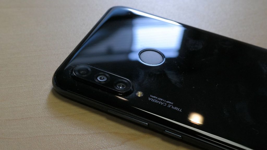 Huawei P30 Lite Hands-on Review | GearOpen