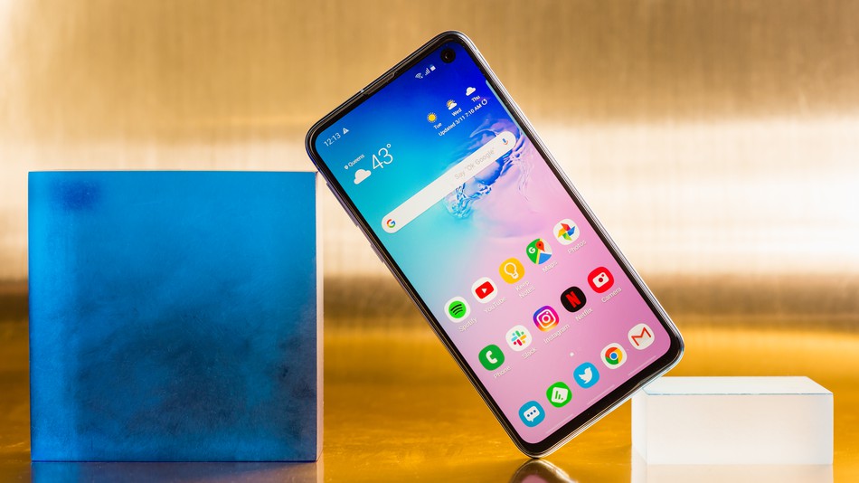Samsung Galaxy S10E Review: A Device worth Your Money