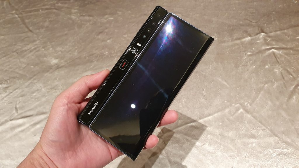 Huawei Mate Xs Hands-On: Small Upgrades, Big Absence