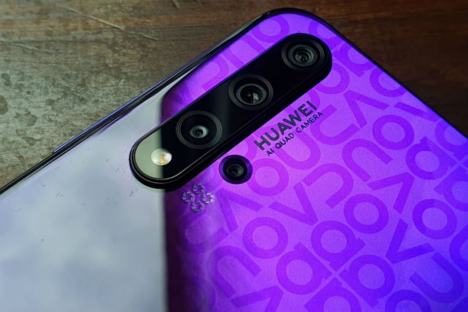Huawei Nova 5T hands-on: Android flagship for less (Yes, Android