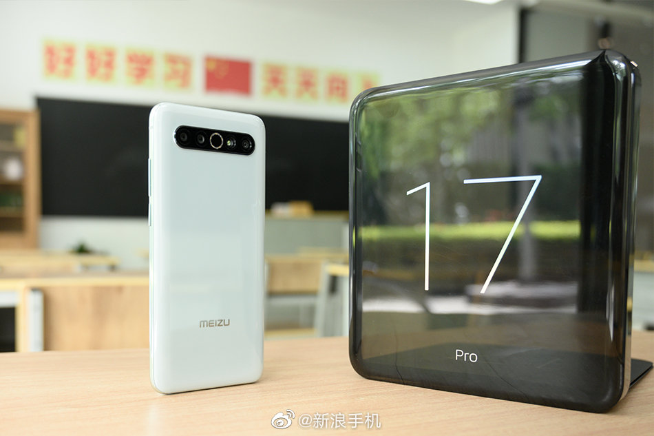 Живые фото и первые обзоры Meizu 17 Pro на видео