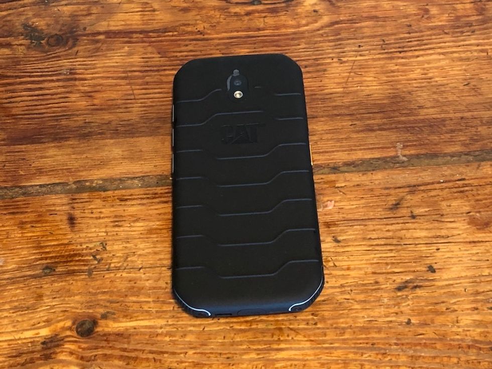 Cat 42 Review: A $299 smartphone that's simple and hardy - Gearbrain