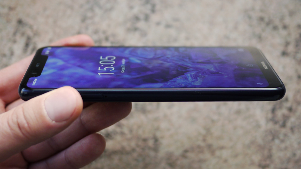 Обзор смартфона Nokia 5.1 Plus: плюс за "безрамочность"