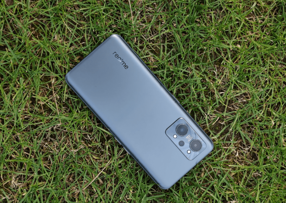 Realme GT2 Review: Flagship Phone for Young People